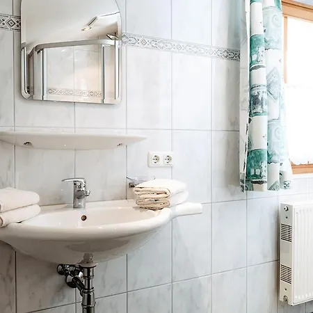 Schoene Ferienwohnunggrossarl *